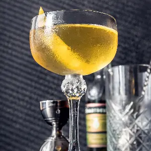 The Alaska: Cold Precision in Gin and Chartreuse