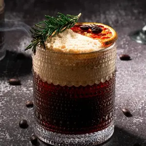 The Carajillo Shakeado: Espresso and Licor 43 in Motion