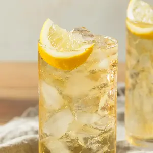 The Seven and Seven Cocktail: Easygoing American Highball