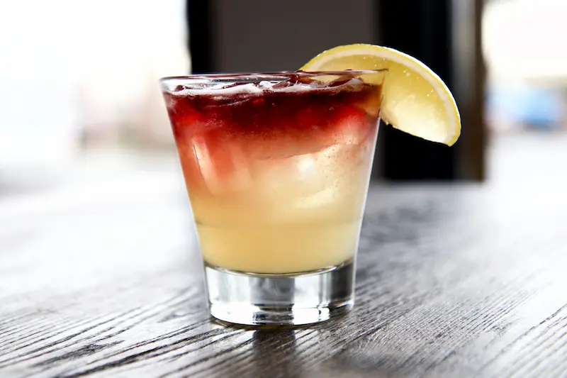 The New York Sour: A Whiskey Cocktail with a Wine Twist